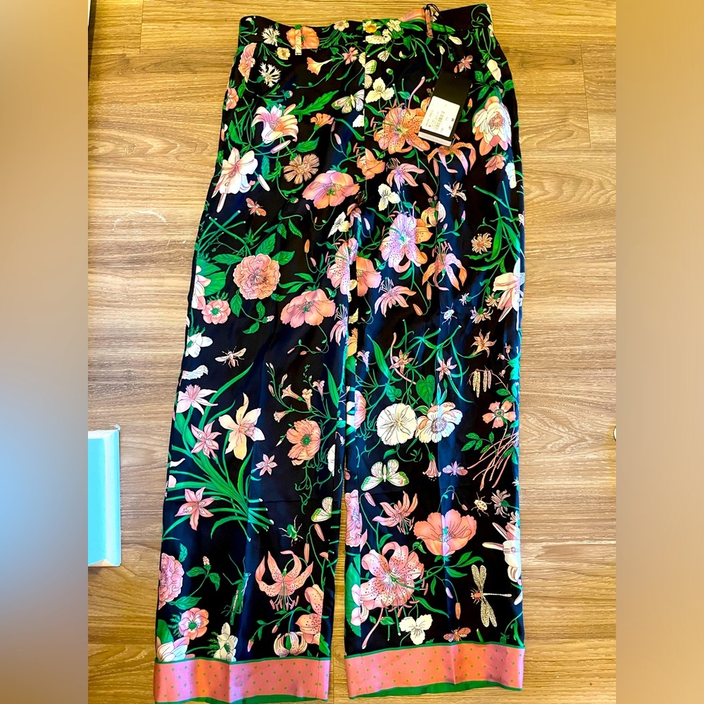 Gucci Floral Wide Leg Pants 
Black with Pink and Green
Authentic 
Never Worn